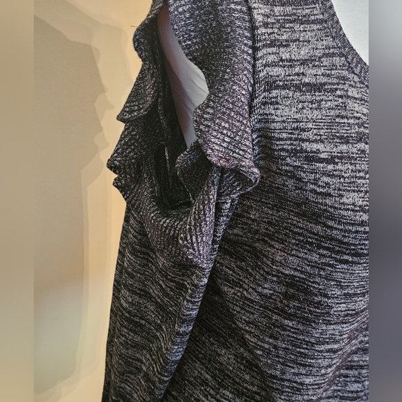 APT. 9 Sweater Open Shoulder Sz M - Picture 3 of 9